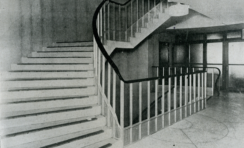 nichiro_panf_11chuoudaikaidan.jpg